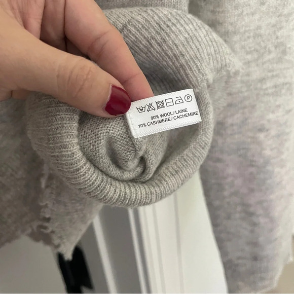 Lisa Todd LIP SERVICE SWEATER Gray Cashmere rhinestone - Picture 5 of 5